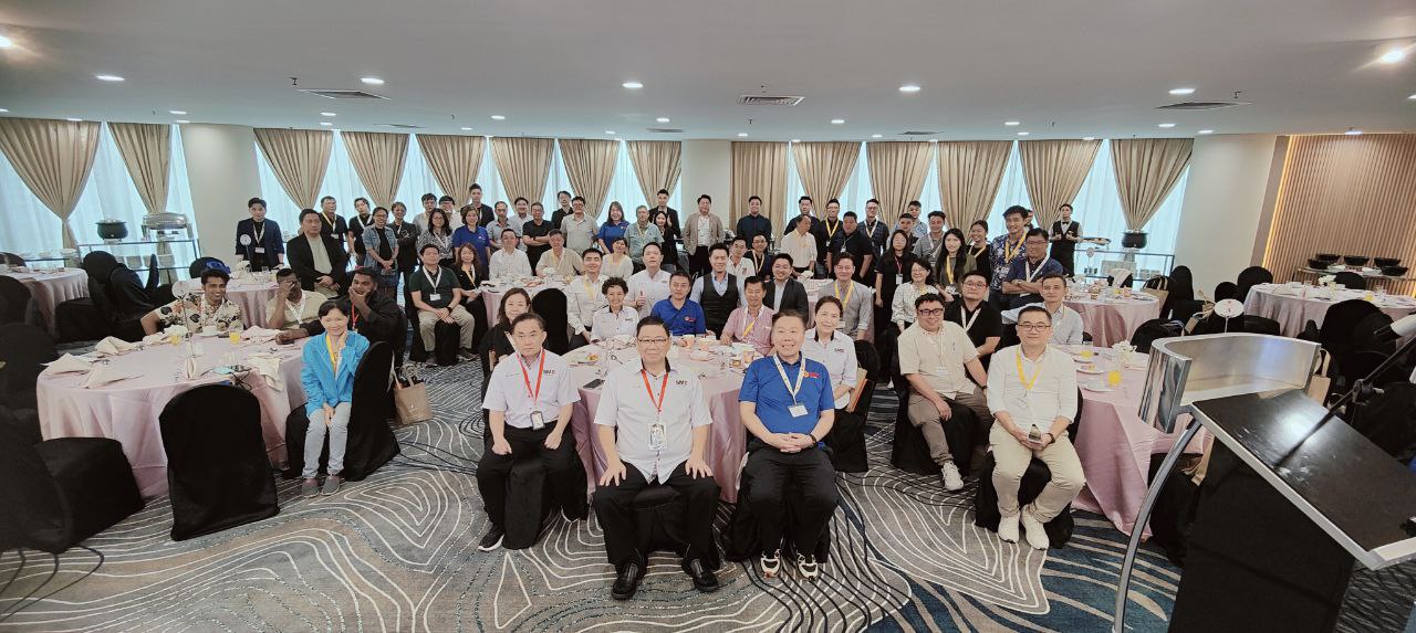 Networking – Meeting SME Johor Selatan Members with HECS from SG to JB